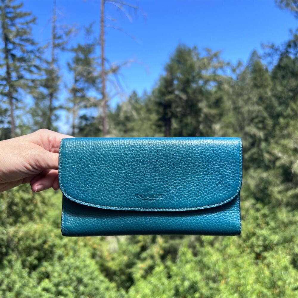 VINTAGE COACH Teal Blue Pebble Leather Trifold Wallet Silver Hardware AUTHENTIC